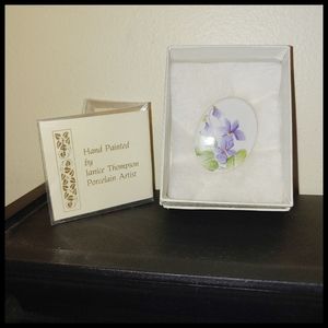 Hand Painted Janice Thompson Porcelain Broach NWOT